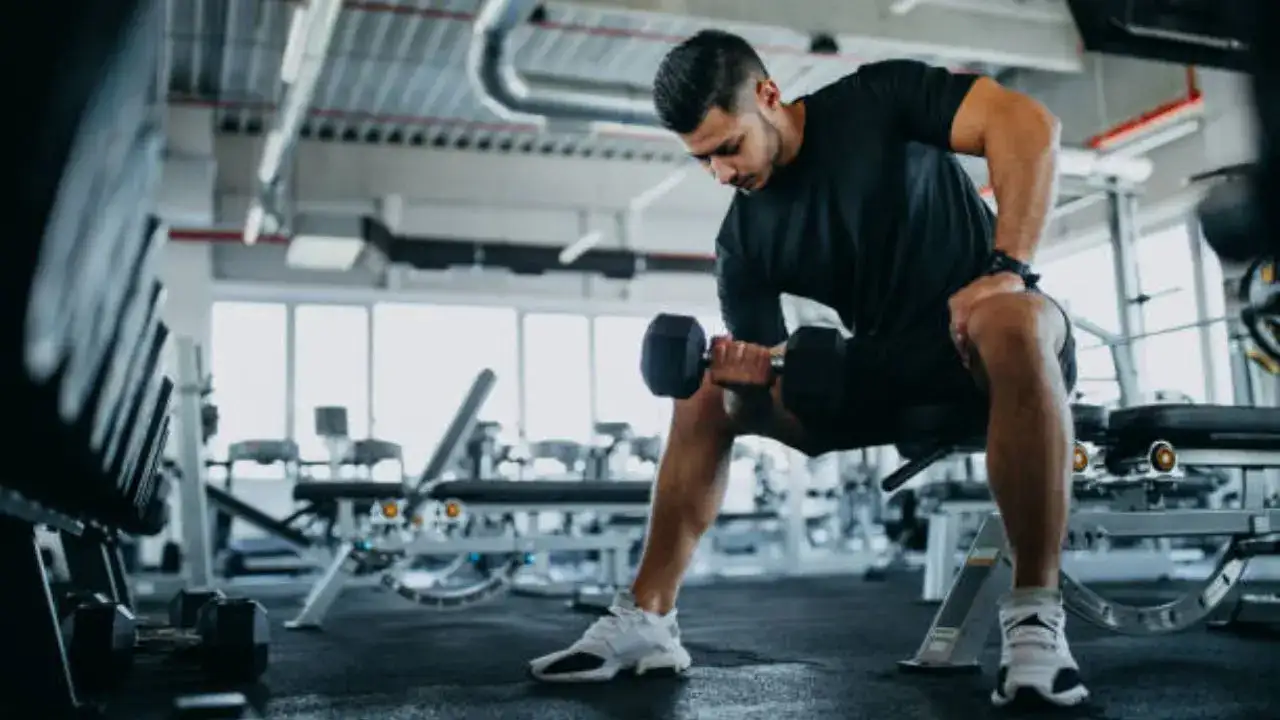 Chinese Gym Offers Second-Hand Luxury Car to Anyone Who Loses 50 Kilos in 3 Months; Experts Weigh In on Viral Fitness Challenge