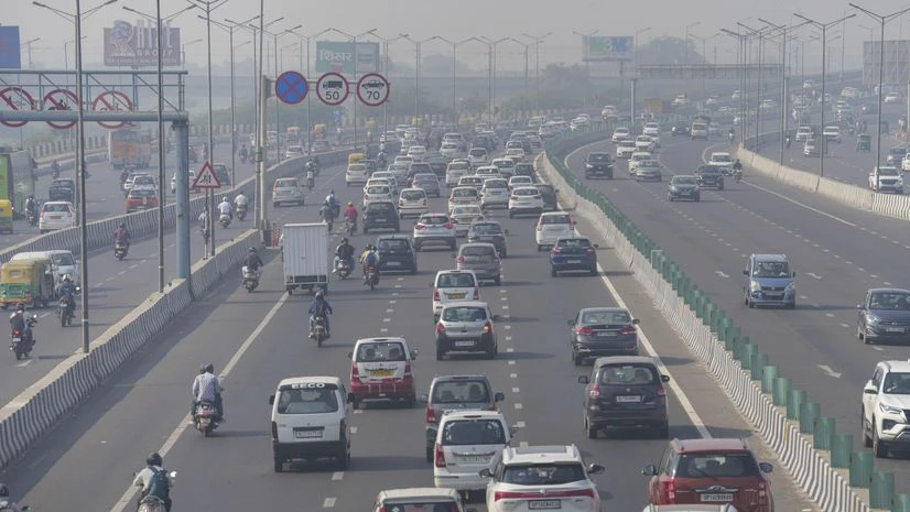 Wind and Temperature Changes Rescue Delhi After Air Pollution Soars 100× Above Safe Limit