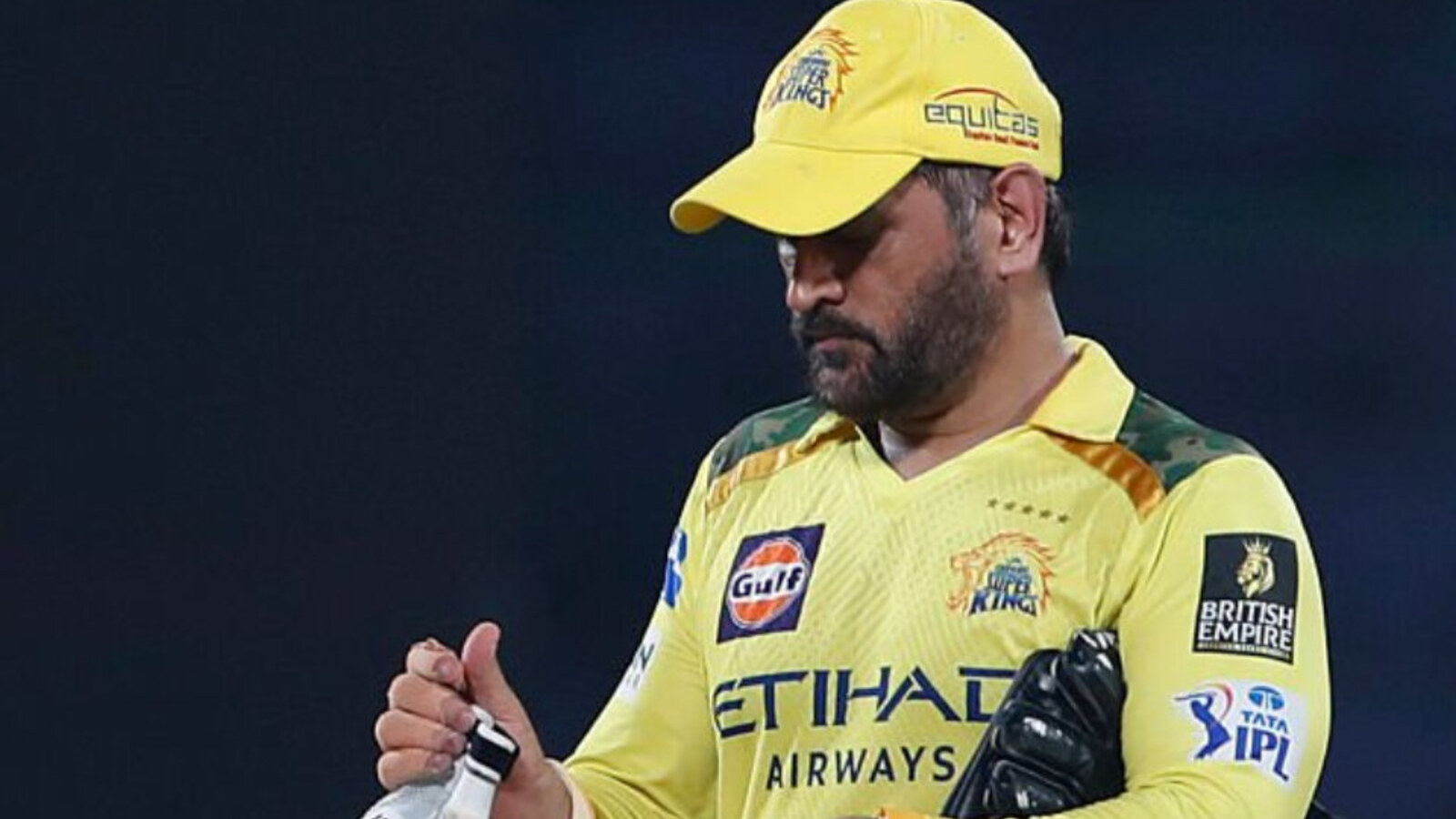 CSK में MS धोनी की बल्लेबाजी पोजीशन पर चर्चा, पूर्व खिलाड़ियों ने नंबर 8 से ऊपर बल्लेबाजी की सलाह दी