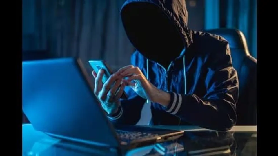 Cyber Fraudsters Swindle Nearly ₹1,000 Crore from Delhi Residents This Year — Three Major Scam Patterns Exposed