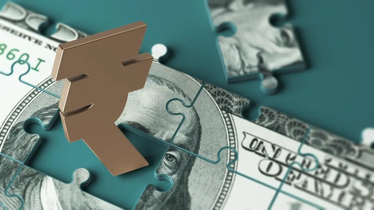 Rupee Gains Slightly, Opens 2 Paise Higher at 89.20 Against the U.S. Dollar